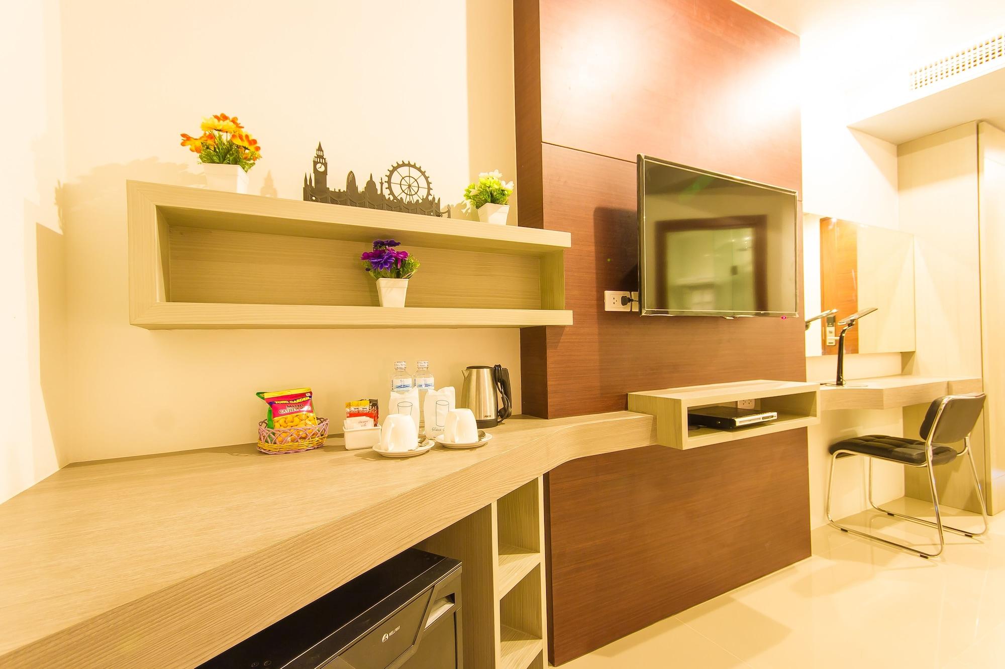 Hemingways Silk Hotel Patong Zewnętrze zdjęcie