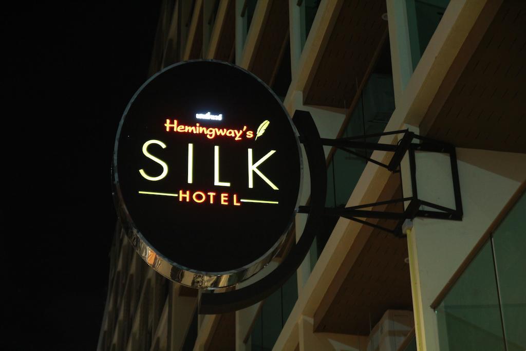 Hemingways Silk Hotel Patong Zewnętrze zdjęcie