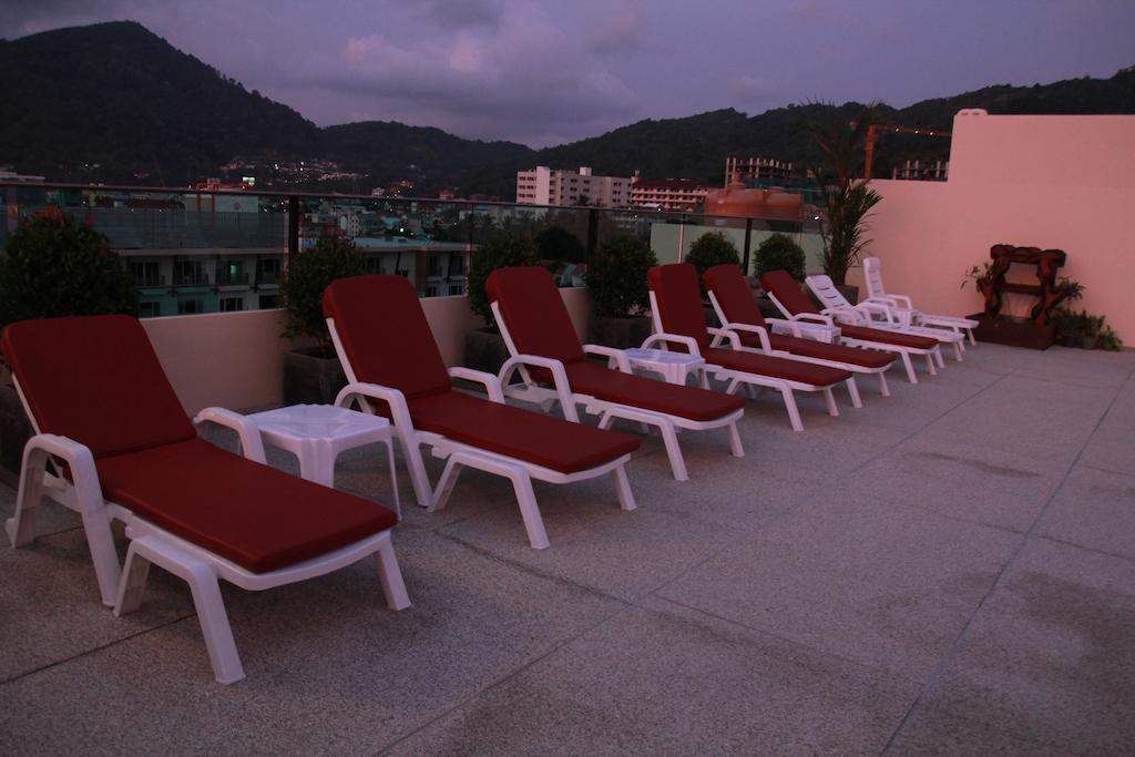 Hemingways Silk Hotel Patong Zewnętrze zdjęcie