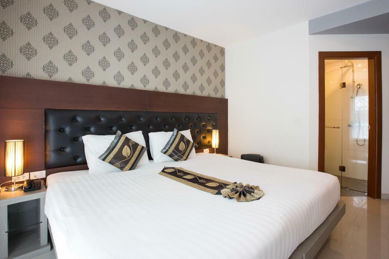 Hemingways Silk Hotel Patong Zewnętrze zdjęcie