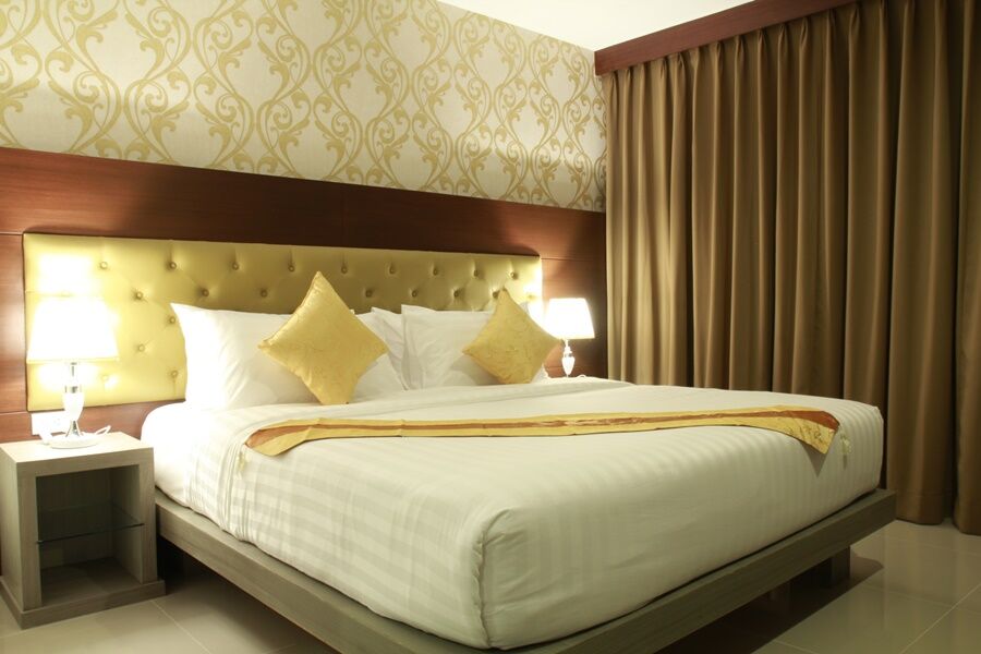 Hemingways Silk Hotel Patong Zewnętrze zdjęcie