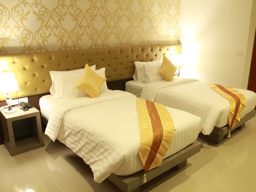 Hemingways Silk Hotel Patong Zewnętrze zdjęcie