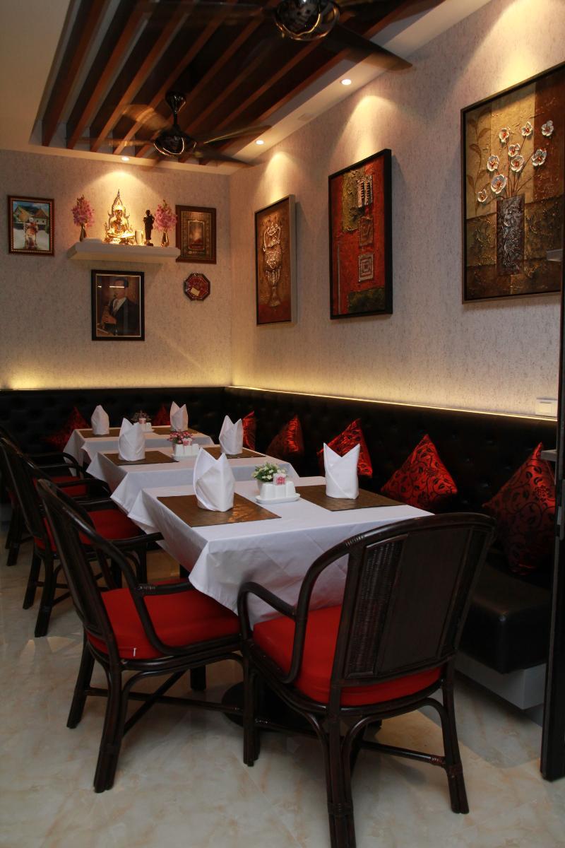 Hemingways Silk Hotel Patong Zewnętrze zdjęcie