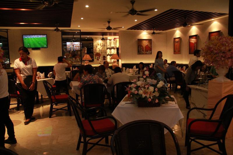 Hemingways Silk Hotel Patong Zewnętrze zdjęcie
