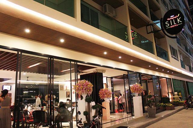 Hemingways Silk Hotel Patong Zewnętrze zdjęcie